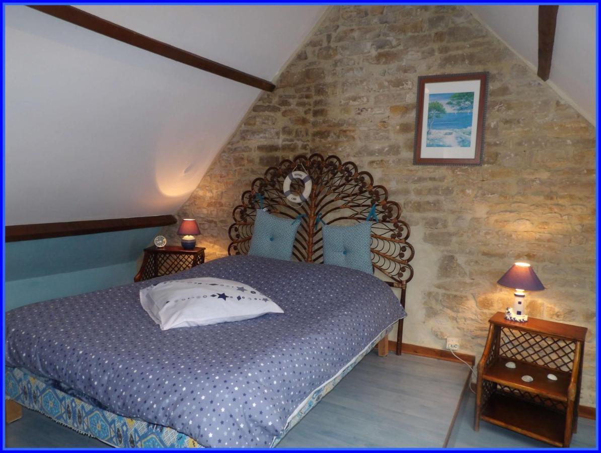 Chambres Et Tables D'Hotes A L'Auberge Touristique Meuvaines Zewnętrze zdjęcie
